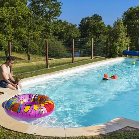 Πανσιόν Clos Du Marais 3*