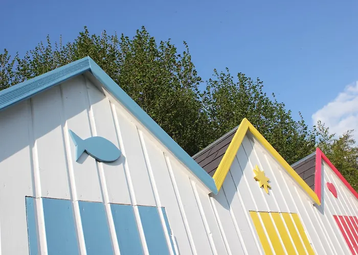 Konukevi Clos Du Marais 3*